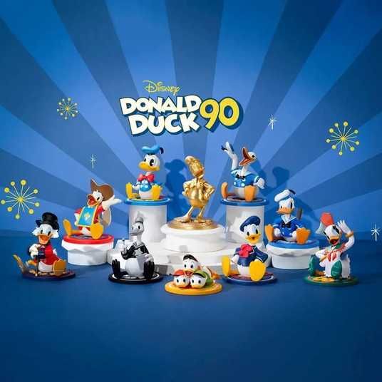 Коллекционная фигурка Disney Donald Duck 90th aniversary Дональд