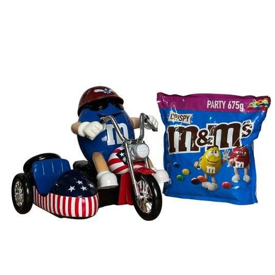 Мотоцикл M&M's з бічною коляскою та диспенсером для цукерок